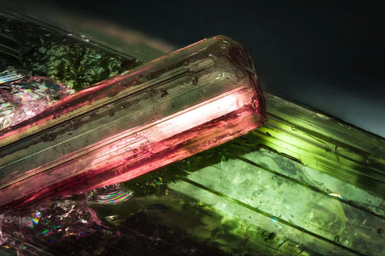 Le monde envoûtant de la tourmaline : propriétés, signification et histoire