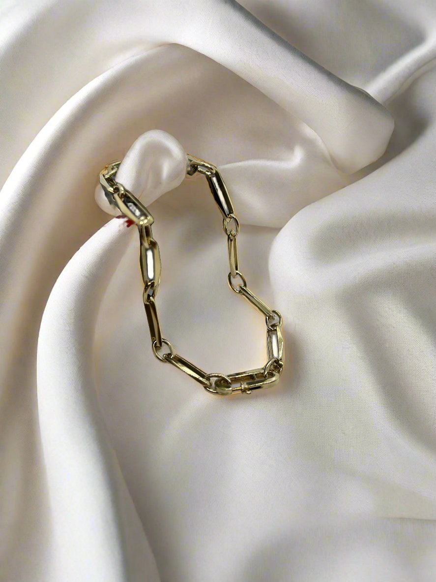 Bracelet en or vintage 14k, maillon fermé, pesant 7,7 g.
