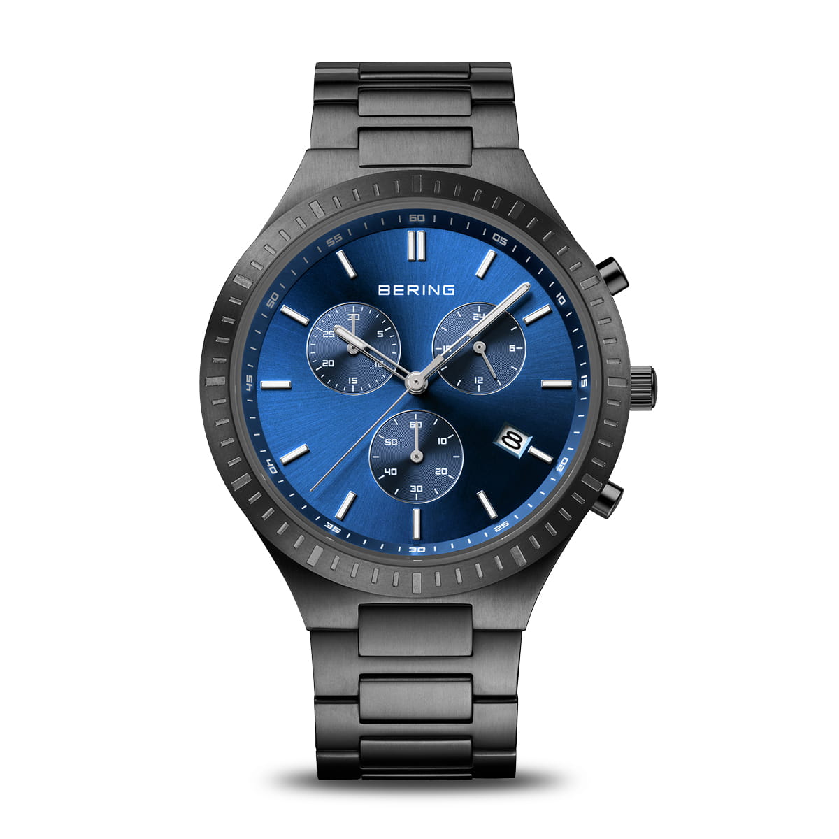 Montre Bering avec cadran bleu, boîtier noir et bracelet en acier inoxydable.