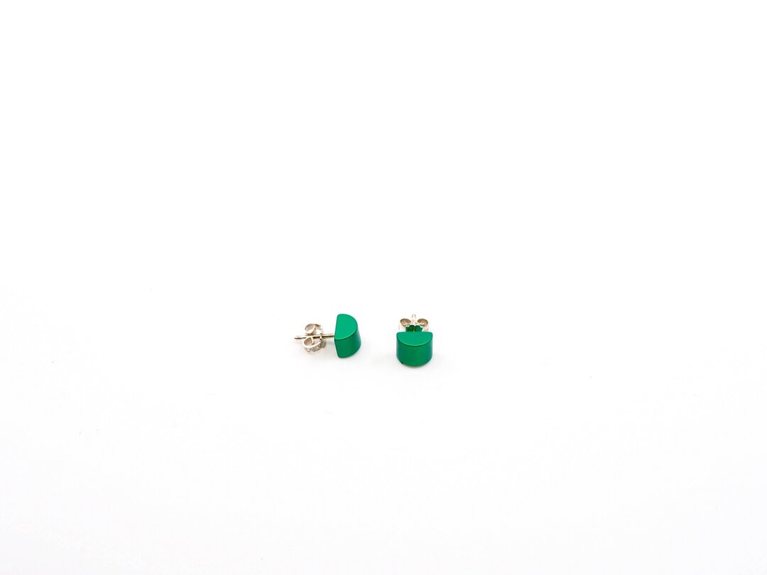 Boucles d'oreilles demi-rondes colorées vertes