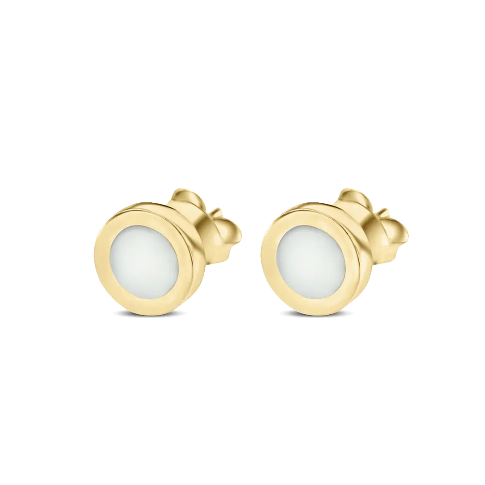 Boucles d'oreilles en or massif avec un design circulaire et une pierre blanche centrale.