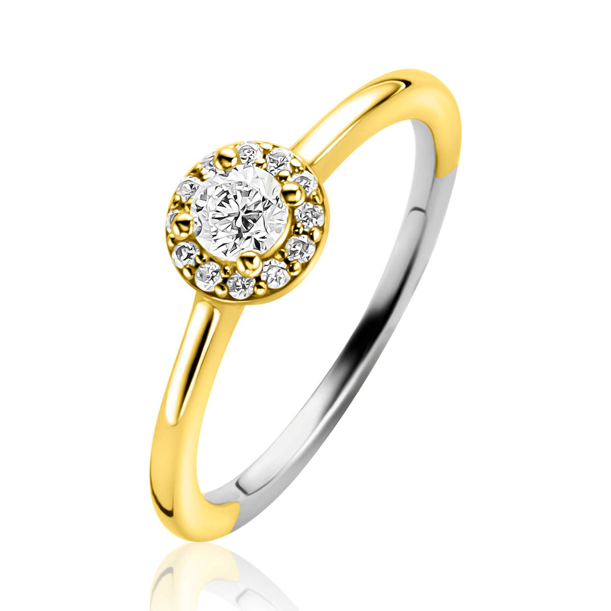 Bague dorée avec un zircon central entouré de petits zircons.