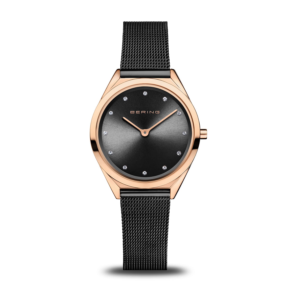 Montre avec boîtier rose et cadran noir, bracelet en maille noire.