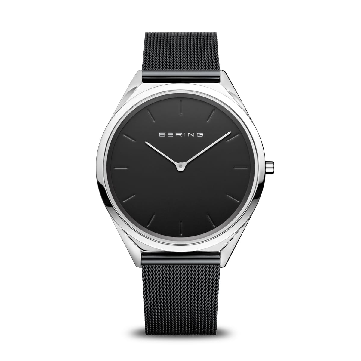 Montre unisexe Bering avec un cadran noir et un bracelet en maille métallique argenté.