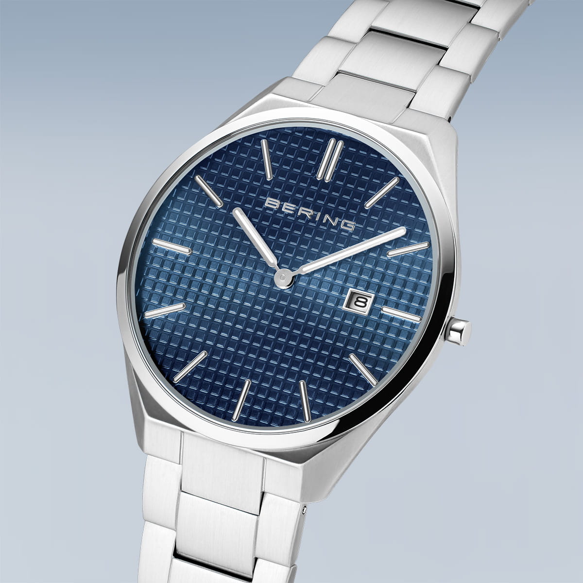 Bering montre pour homme cadran bleu 17240-707