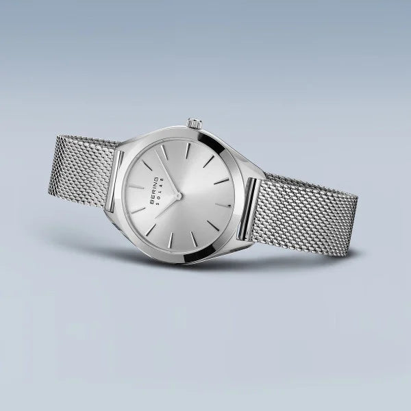 Montre pour femme Bering solaire cadran argenté - 17331-000