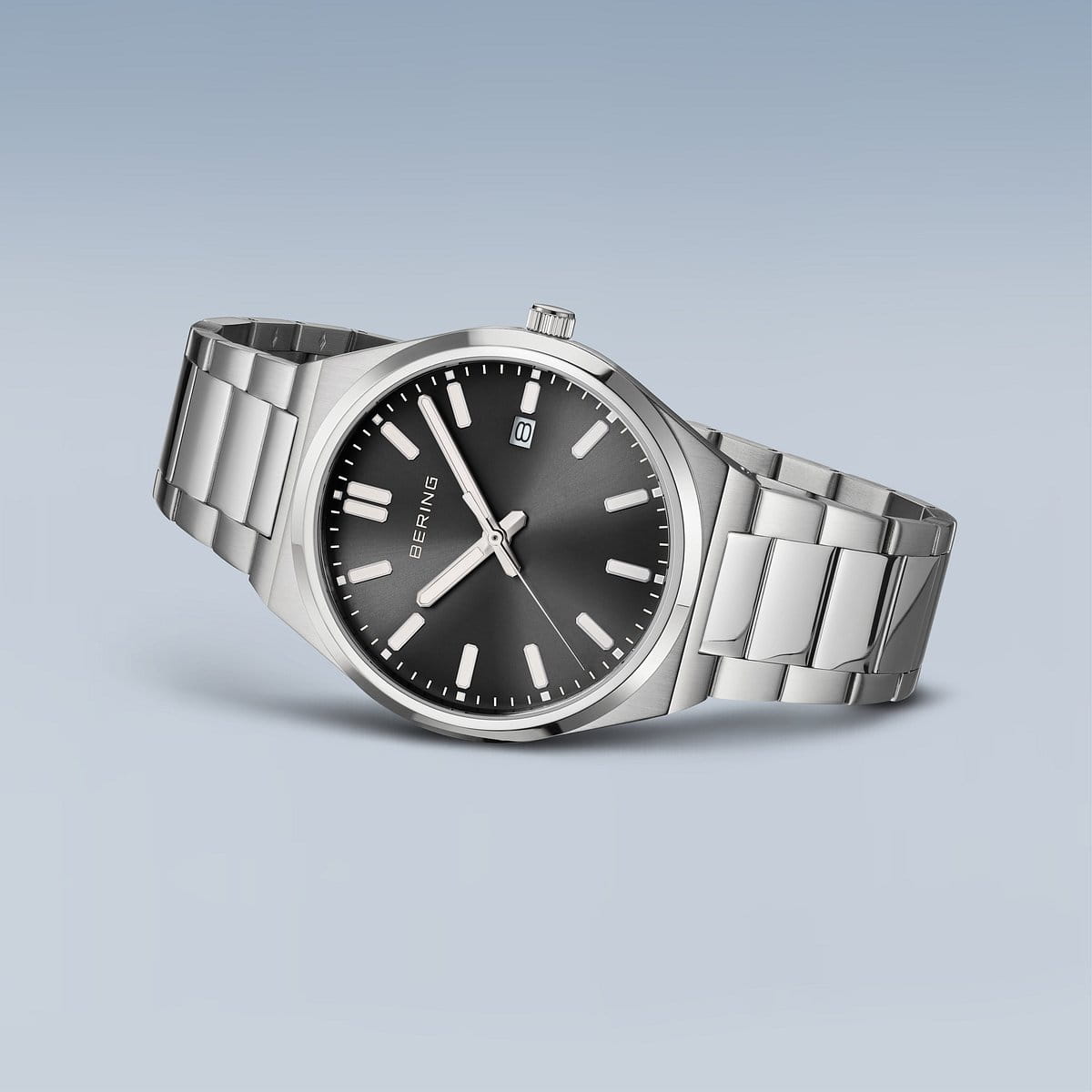Bering montre pour homme cadran noir 17639-702