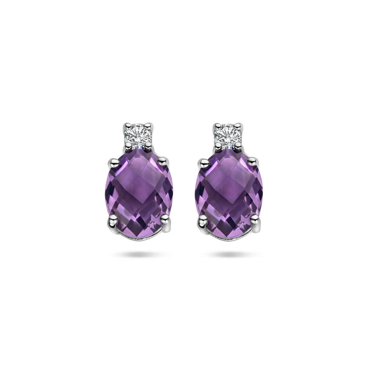 Boucles d'oreilles en argent rhodié avec améthystes ovales et zircones.