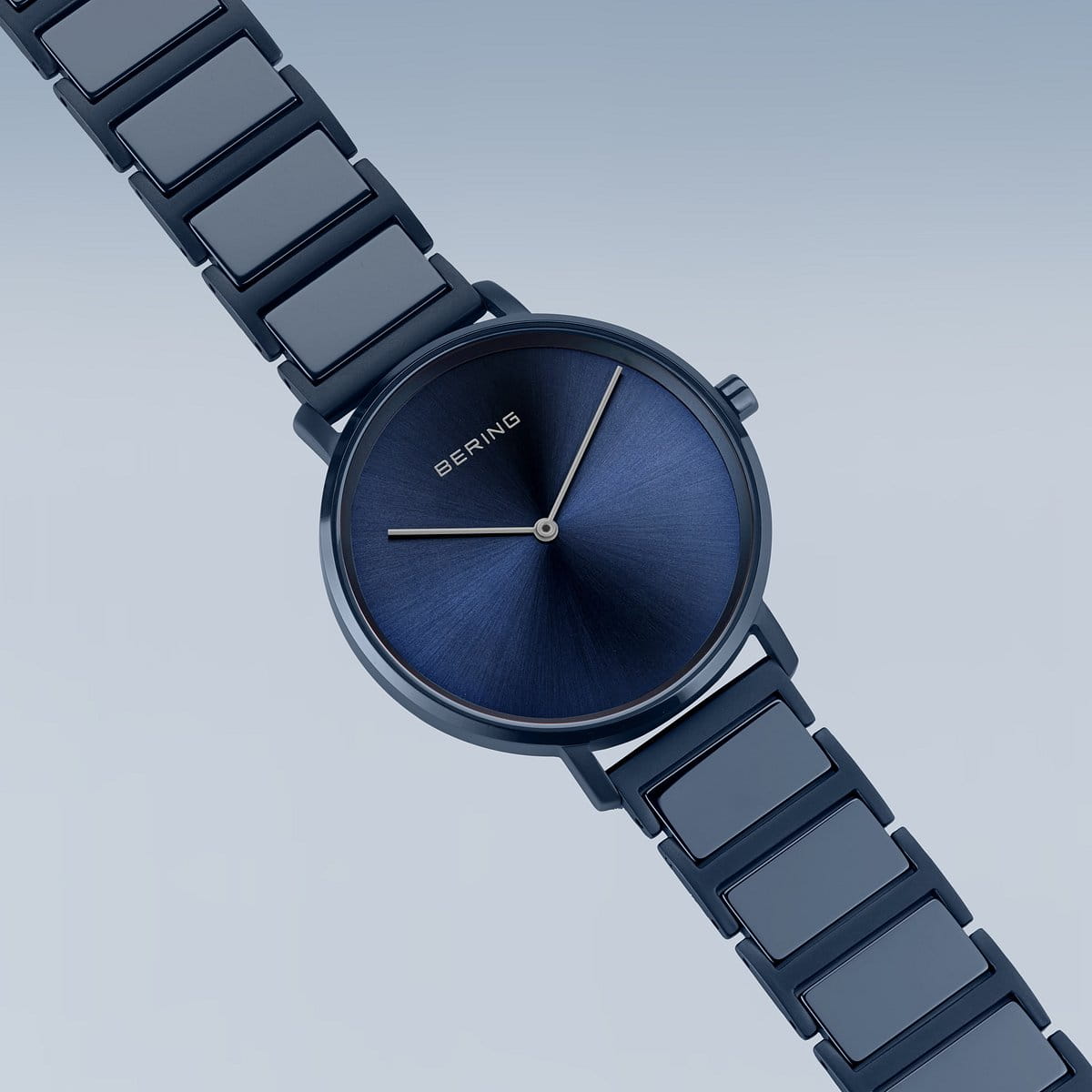 Bering montre pour homme cadran bleu - 18539-797