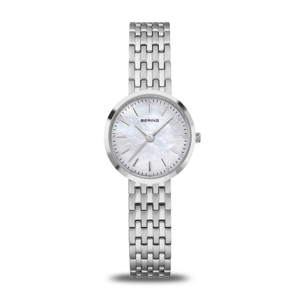 Montre femme avec cadran en nacre, boîtier en acier inoxydable et bracelet à maillons.