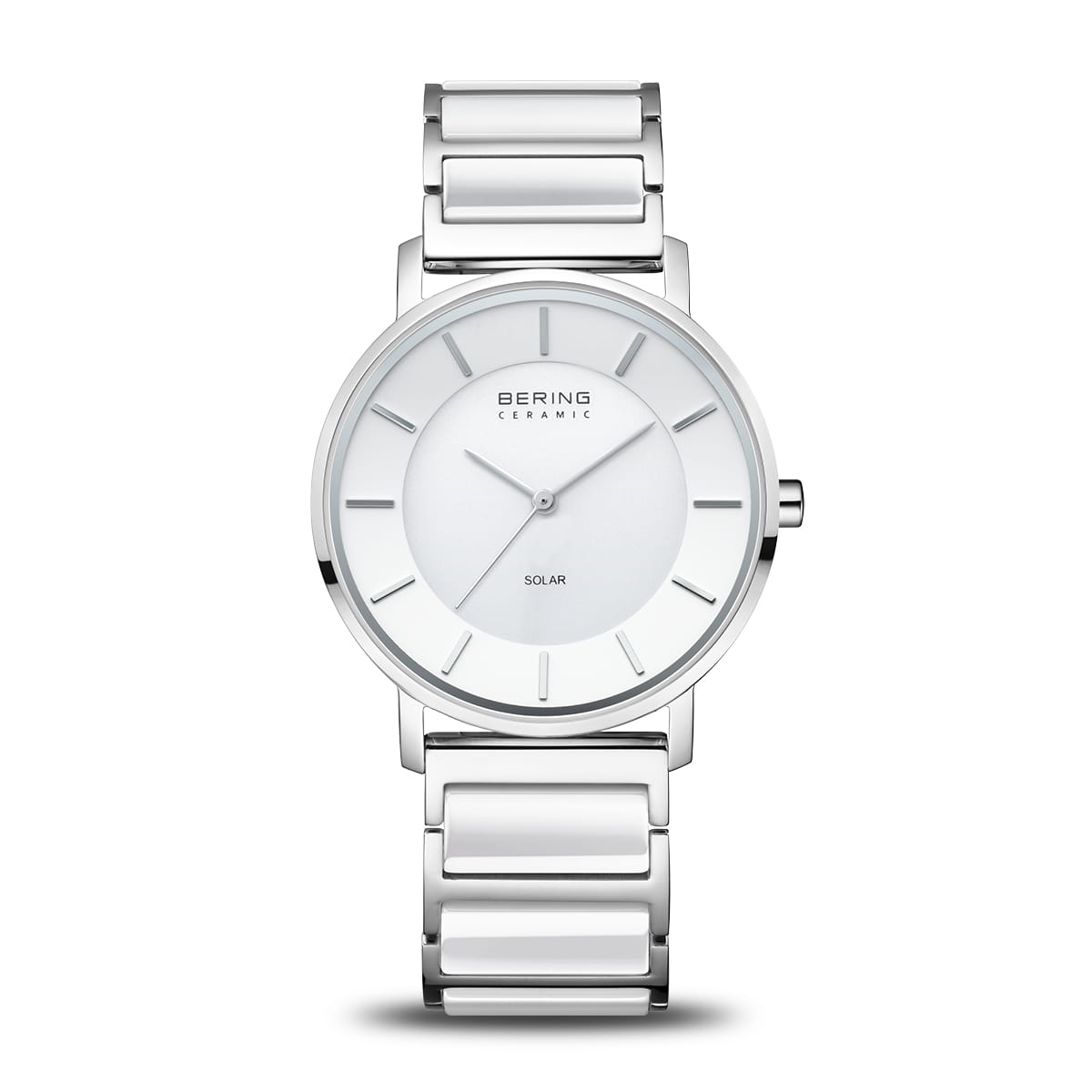 Montre femme Bering avec cadran blanc, boîtier et bracelet en acier inoxydable.