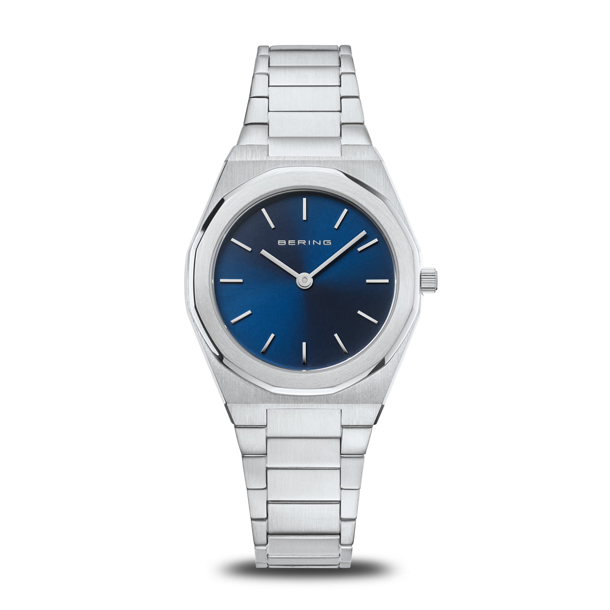 Montre pour femme avec cadran bleu, boîtier argenté et bracelet en acier inoxydable.