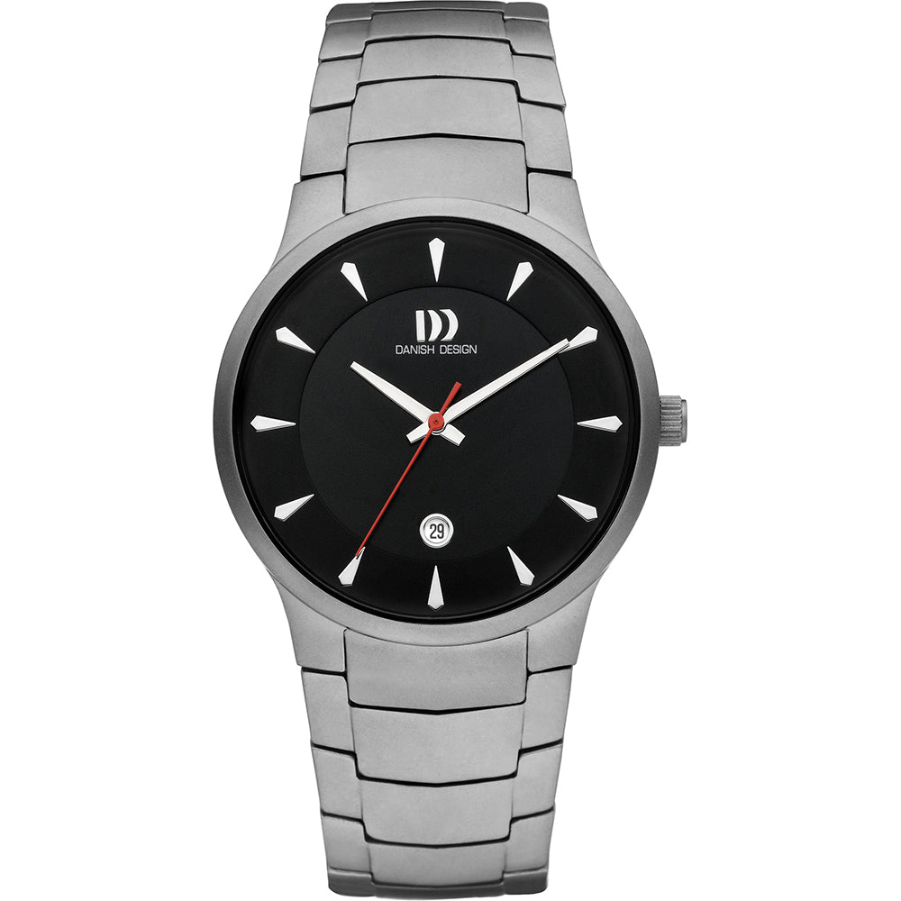 Montre en acier inoxydable avec cadran noir, aiguilles blanches et détails rouges.