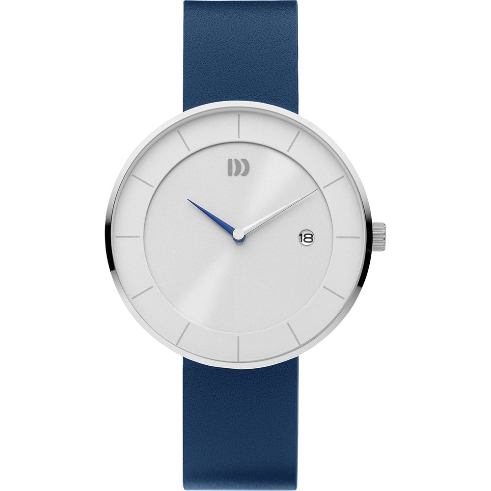 Montre avec un cadran argenté, boîtier en acier inoxydable et bracelet en silicone bleu.