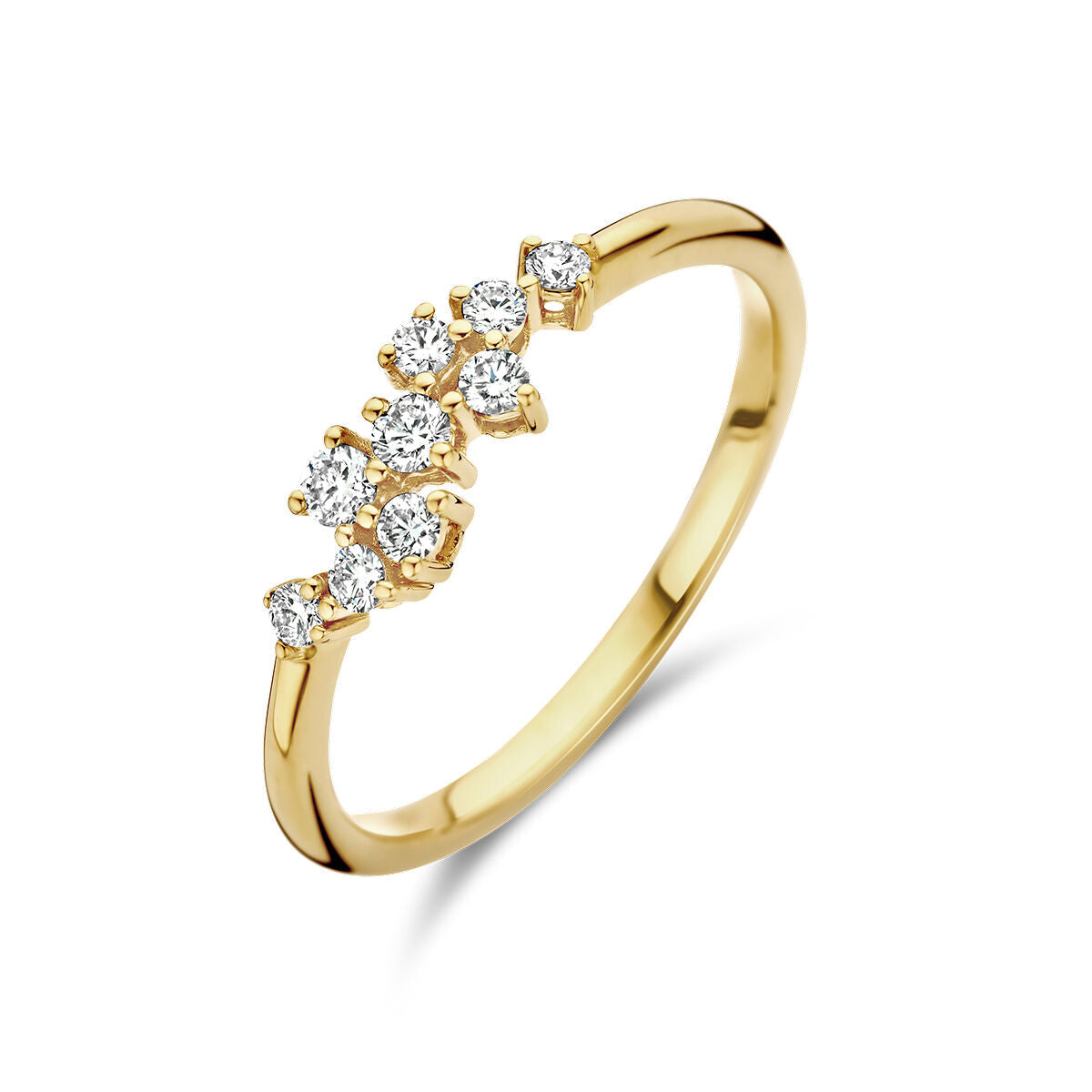 Bague en or jaune 14K ornée de diamants de 0,21 ct, disposés en courbe.
