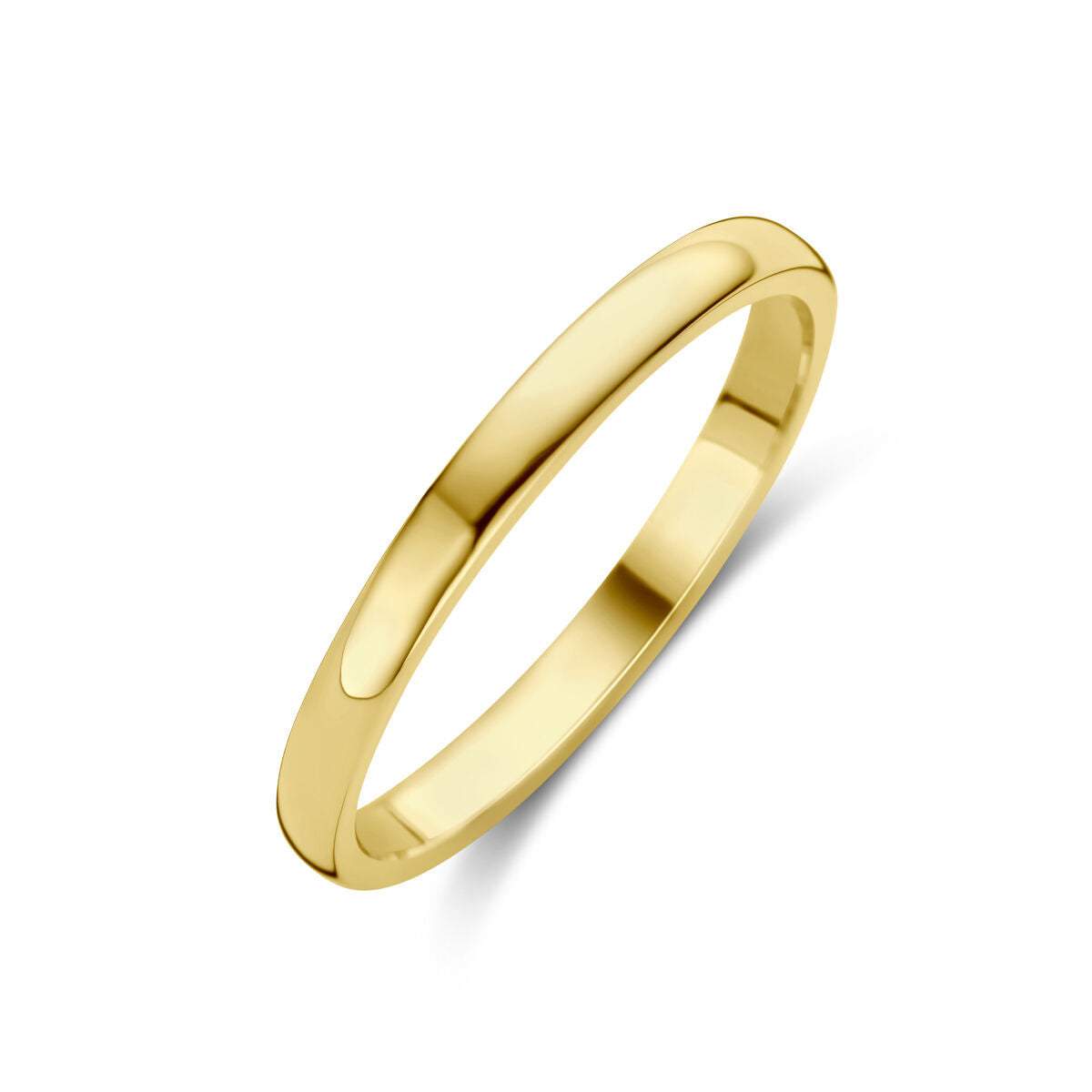 Bague en or jaune 14K au design simple et lisse.