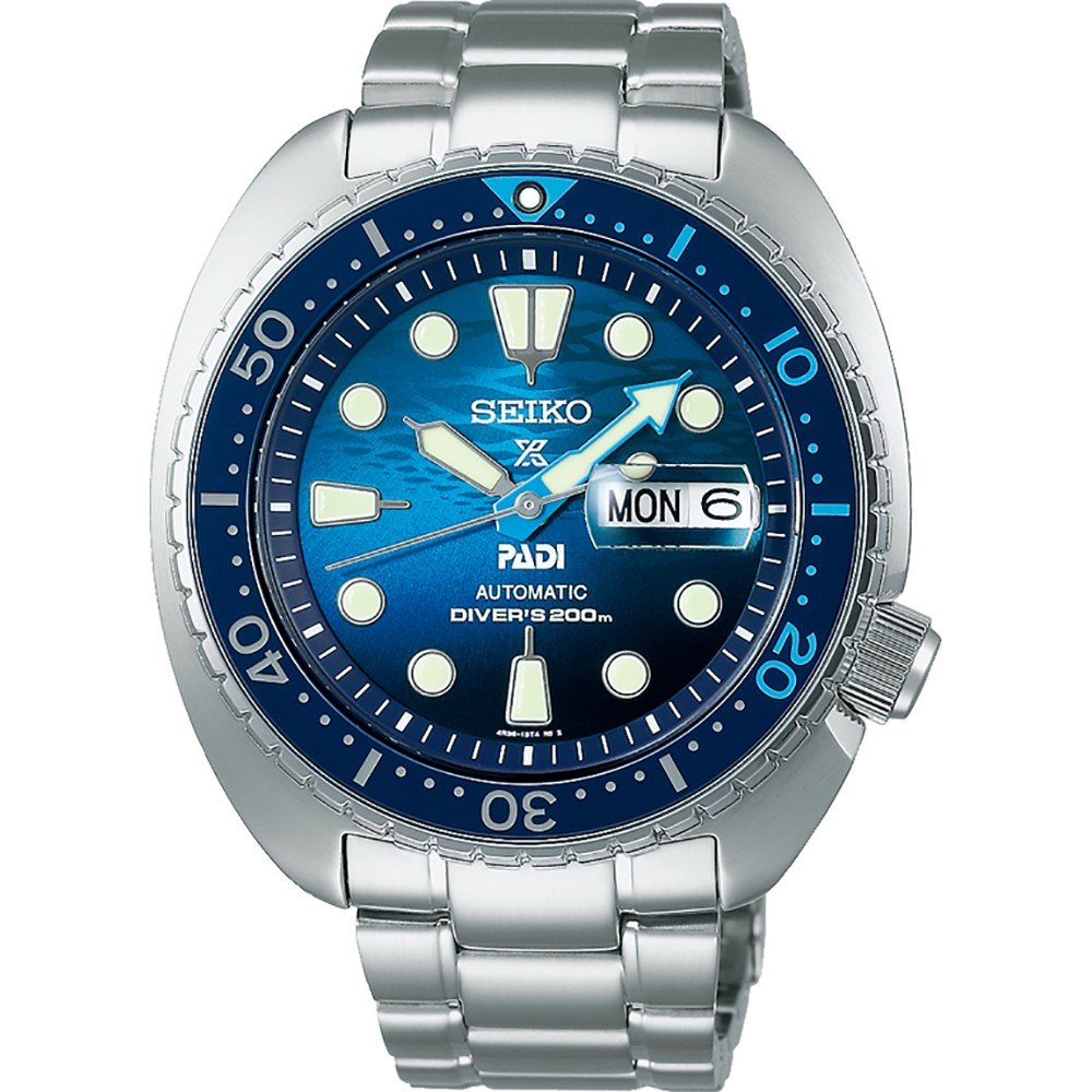 Montre Seiko Prospex pour homme avec un cadran bleu, boîtier en acier inoxydable et bracelet en métal.