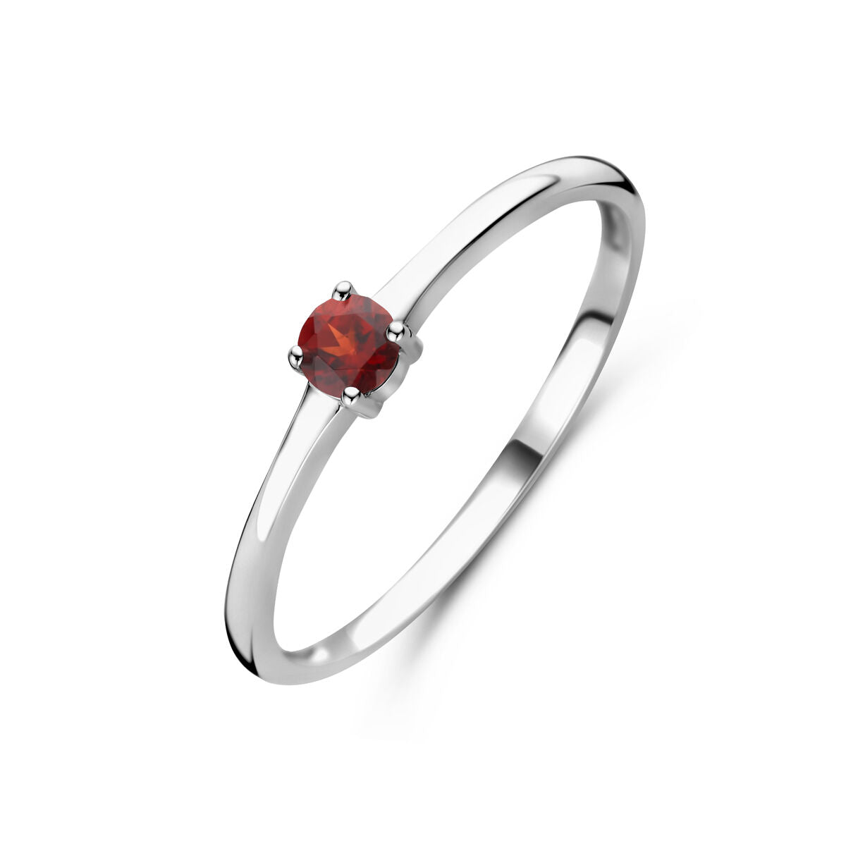 Bague en argent rhodié avec une pierre de naissance grenat rouge.