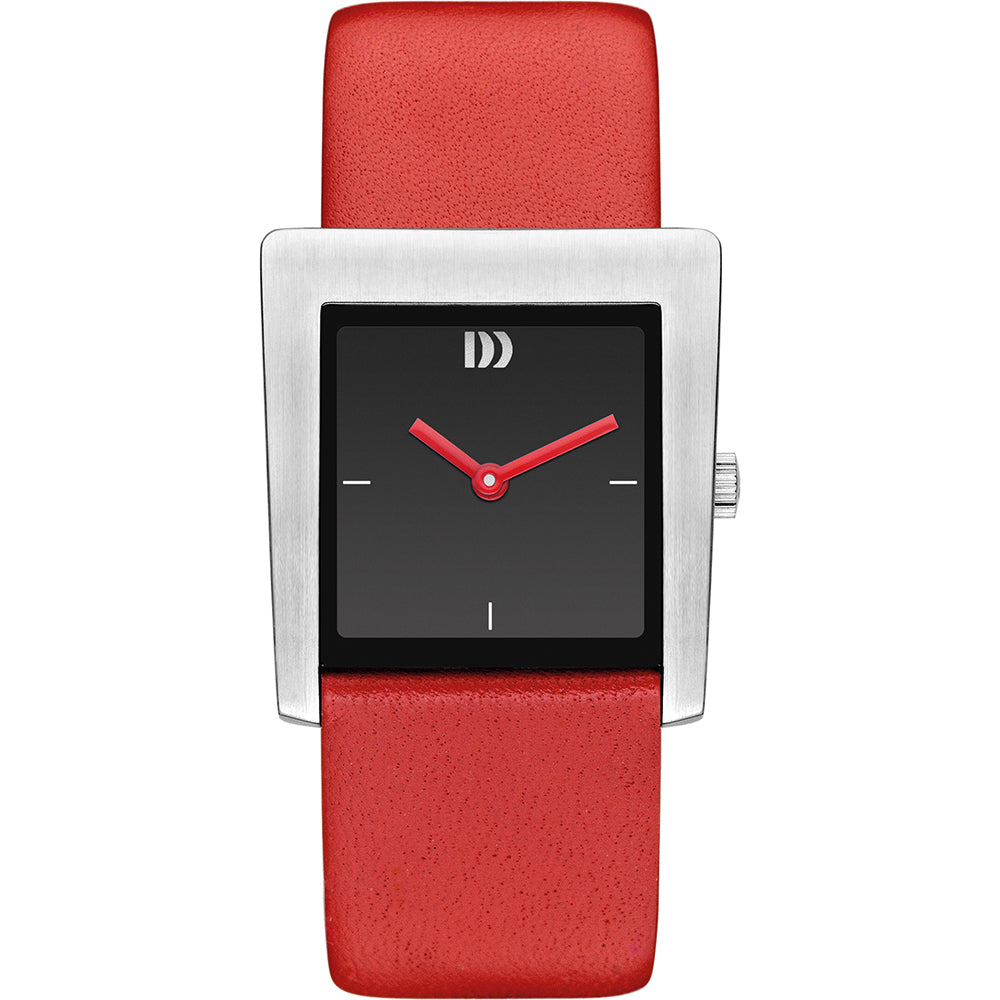 Montre carrée avec boîtier argenté, cadran noir et bracelet en cuir rouge.