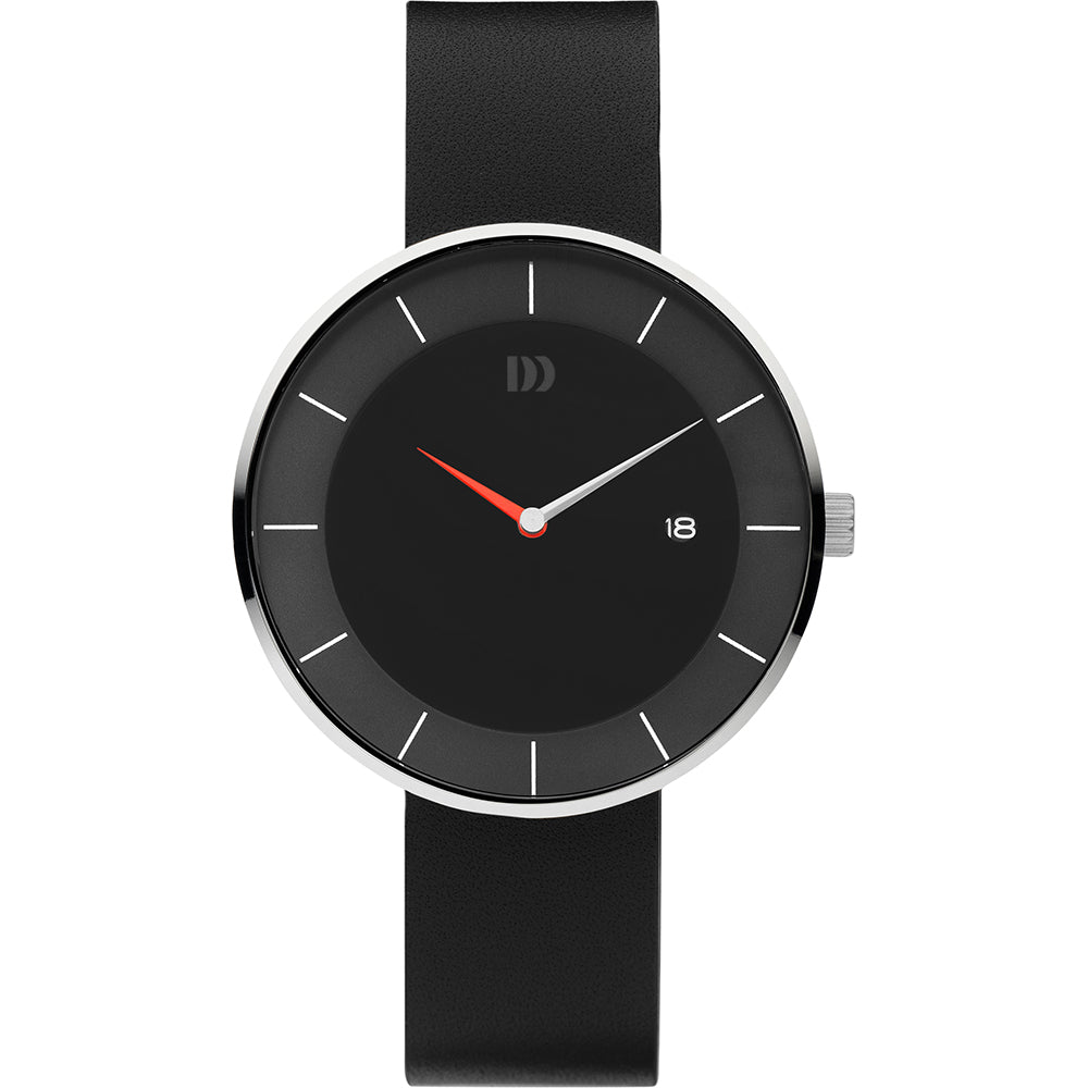 Montre avec un cadran noir, boîtier argenté et bracelet en silicone noir.
