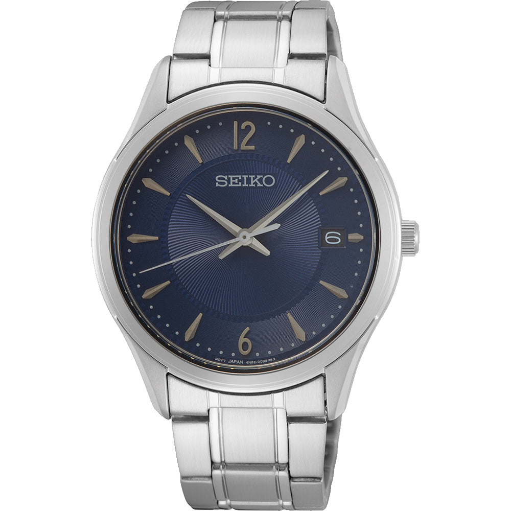 Montre pour homme Seiko avec boîtier argenté, bracelet en acier inoxydable et cadran bleu.