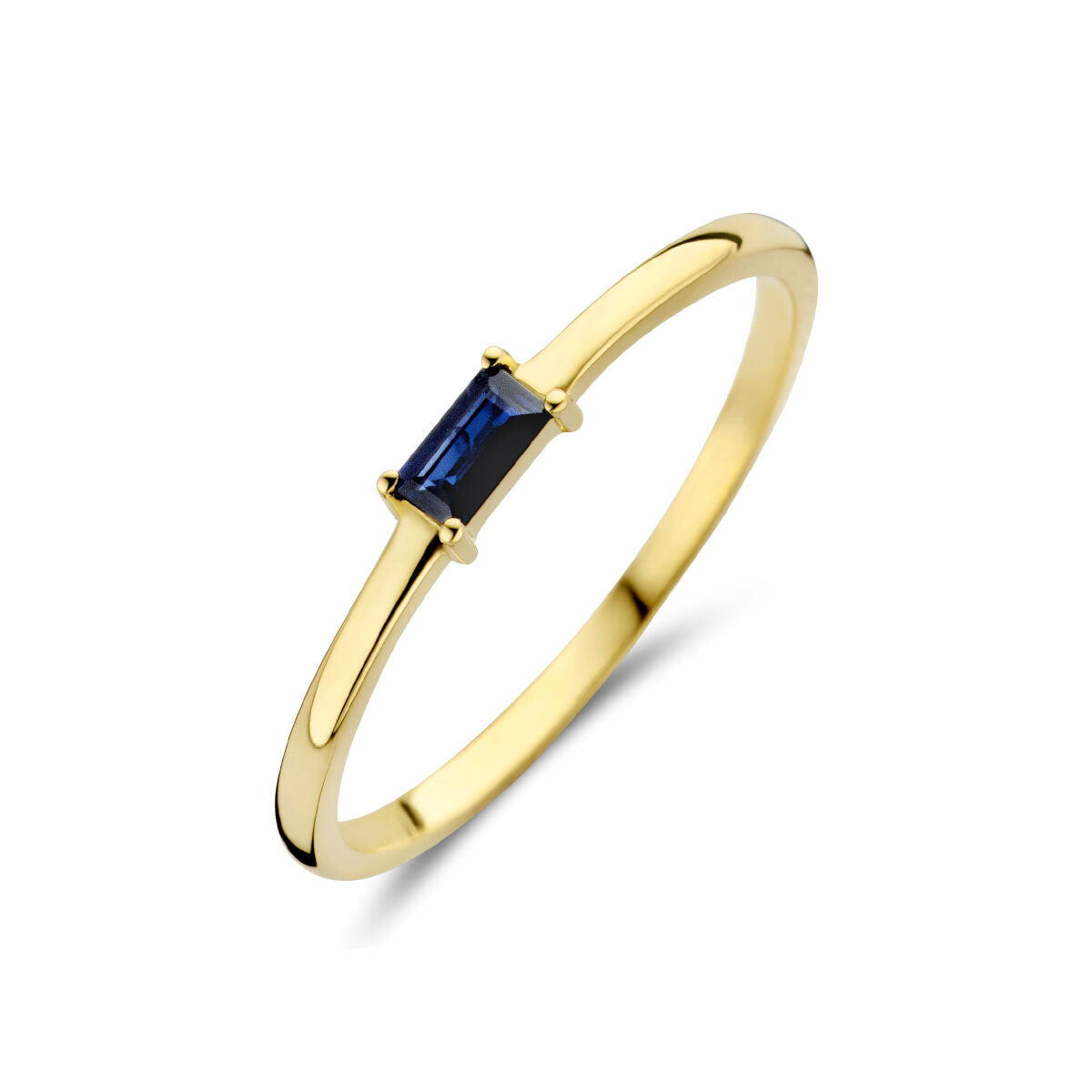 Bague en or jaune 14K avec une pierre précieuse saphir de septembre.