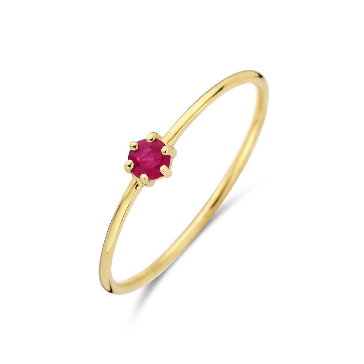 Bague en or jaune 14K avec une pierre de naissance en rubis rouge.
