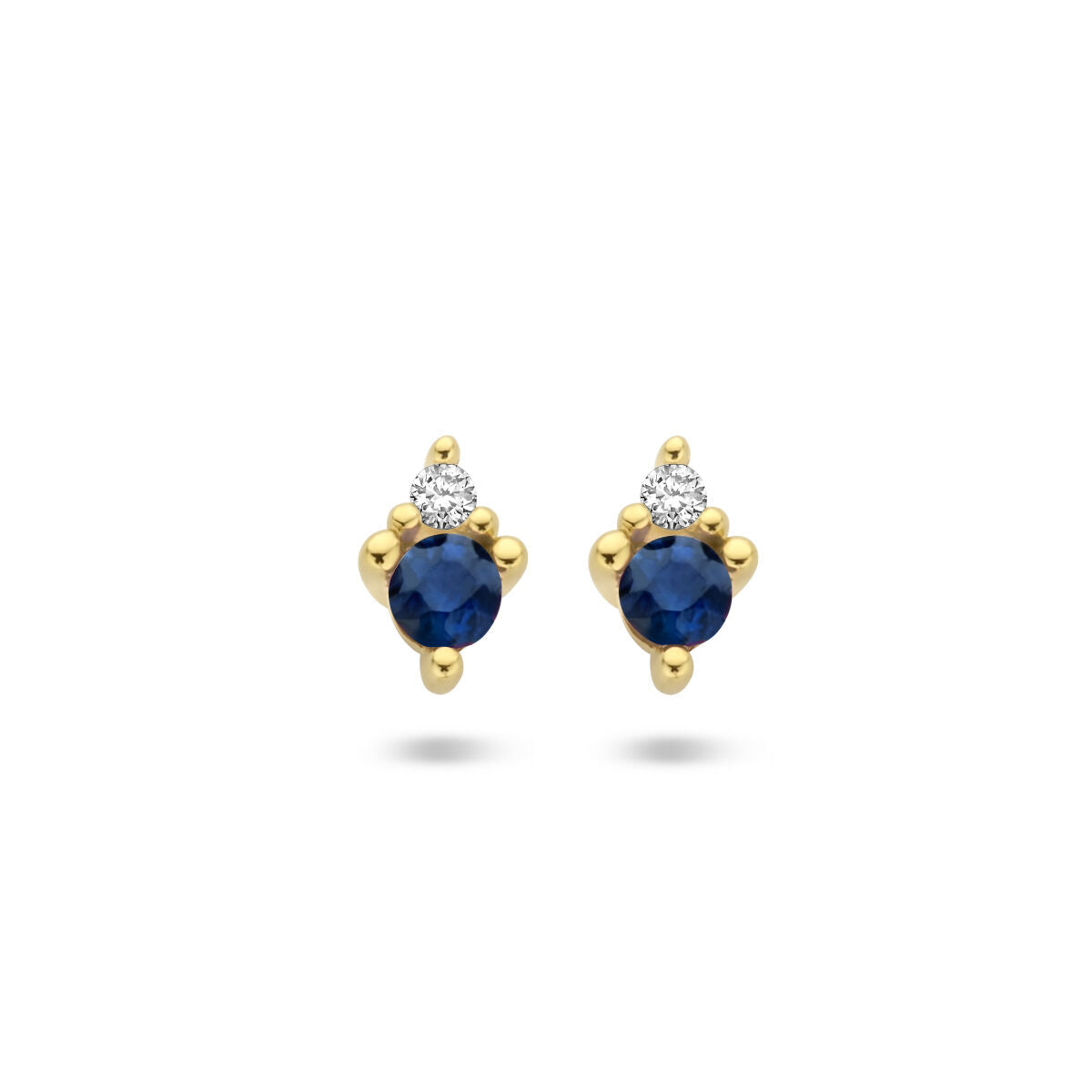 Boucles d'oreilles en or jaune 14K avec saphirs ronds et diamants, design délicat.