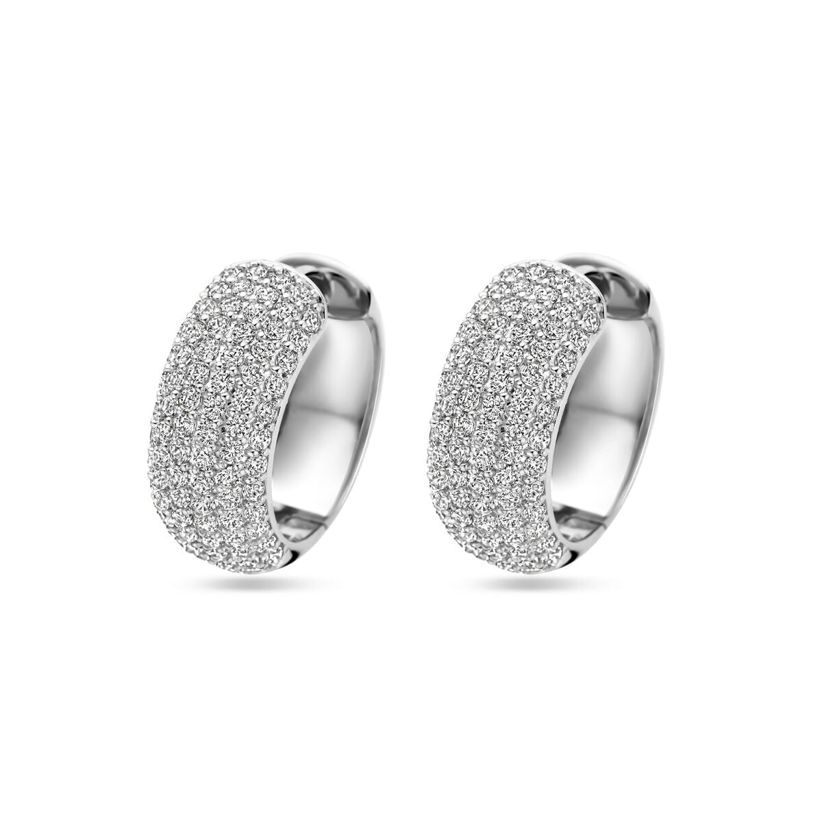 Boucles d'oreilles en argent rhodié ornées de zirconia, mesurant 20,5 mm.