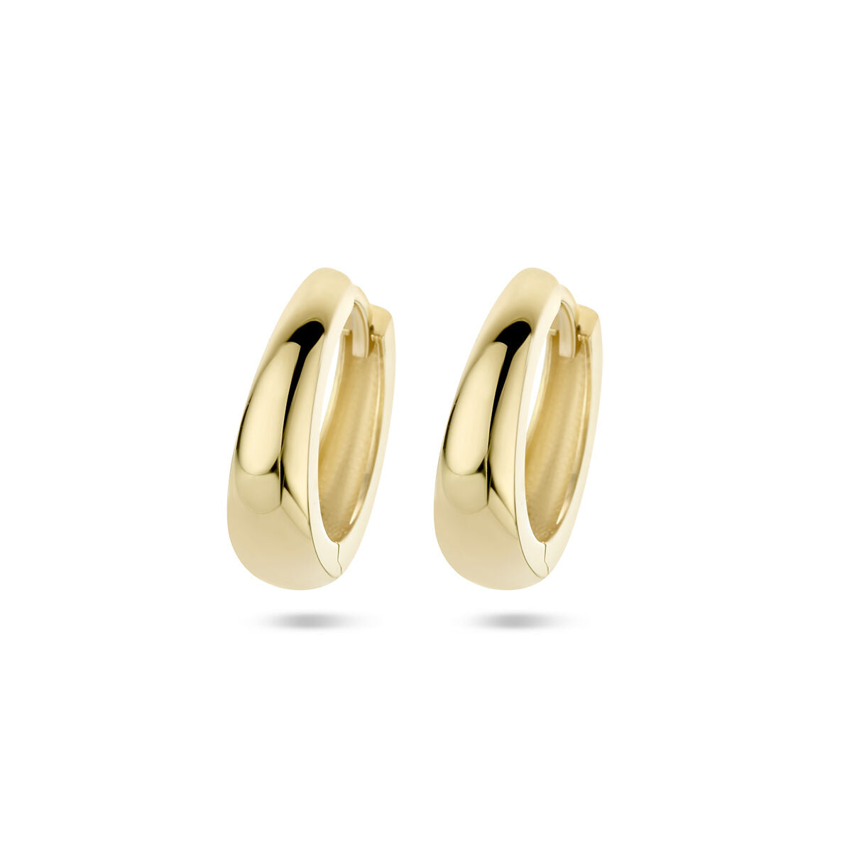 Boucles d'oreilles en or jaune 14K, de forme arrondie et lisse.