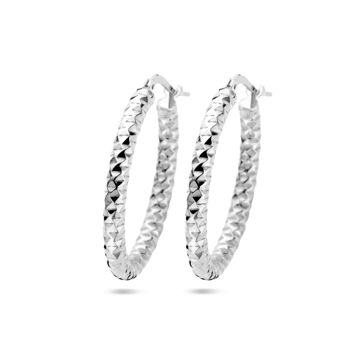 Boucles d'oreilles en argent rhodié, en forme de tube rond de 3,0 mm, avec une finition diamantée.