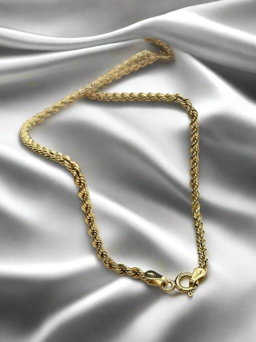Collier en or vintage 14K, cordon tressé de 46 cm, finition brillante.