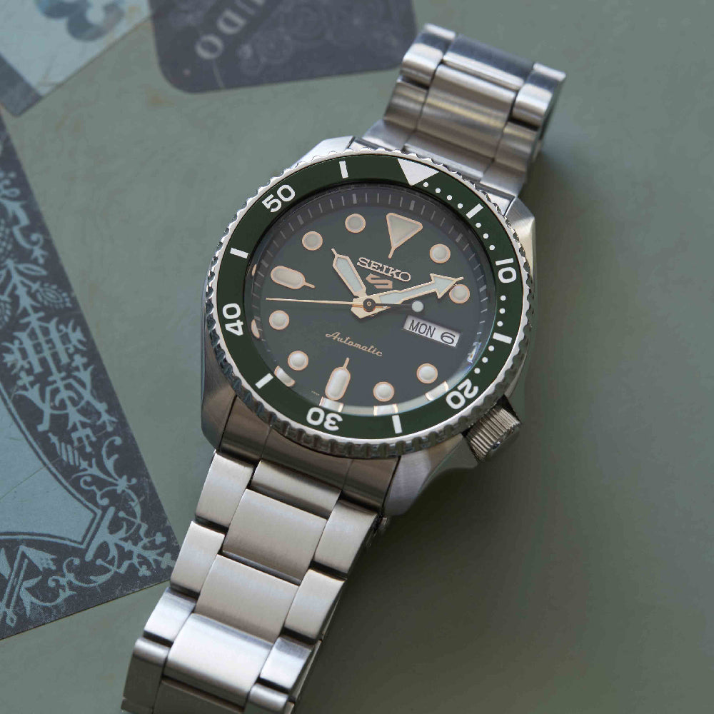 Seiko 5 Sports montre pour homme SRPD63K1