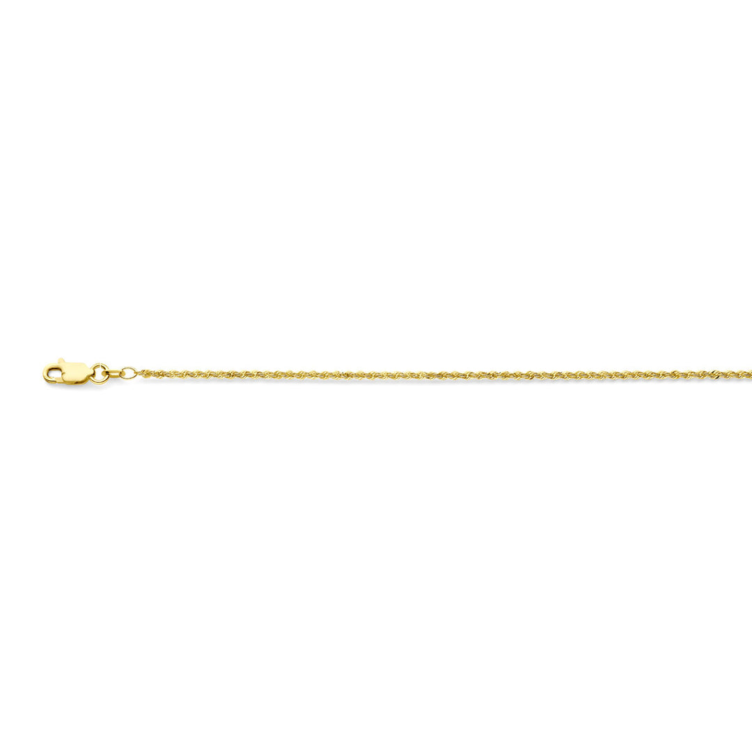De Van der Kooij Collectie koord 1,7 mm massief 14K geelgoud damesketting met kleine karabijnsluiting is horizontaal gepresenteerd op een witte achtergrond.