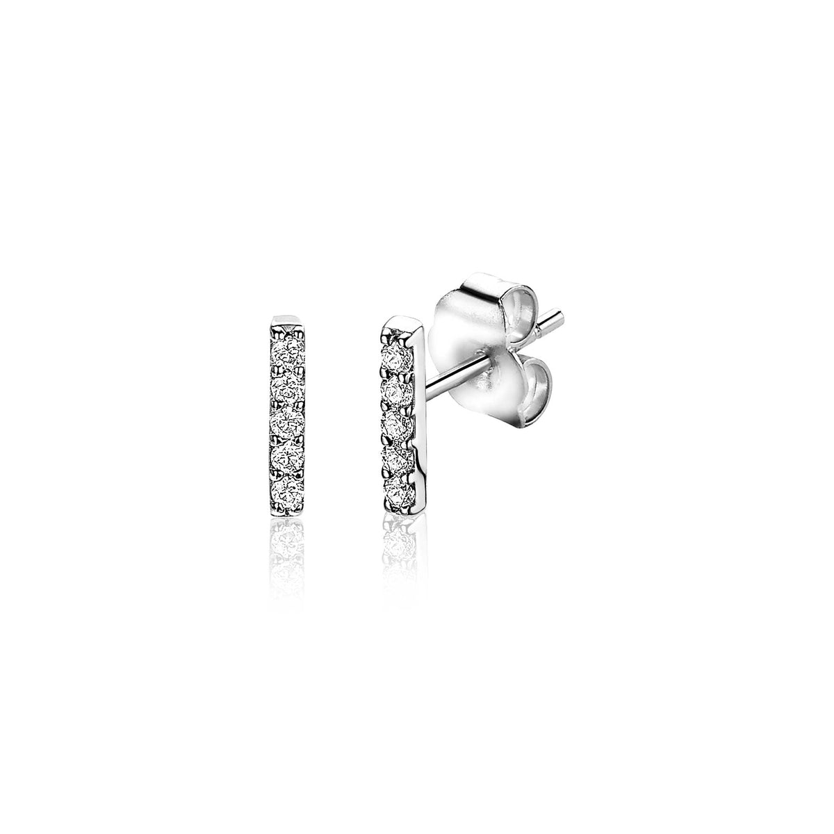 Boucles d'oreilles en argent avec des pierres brillantes, en forme de barres verticales.