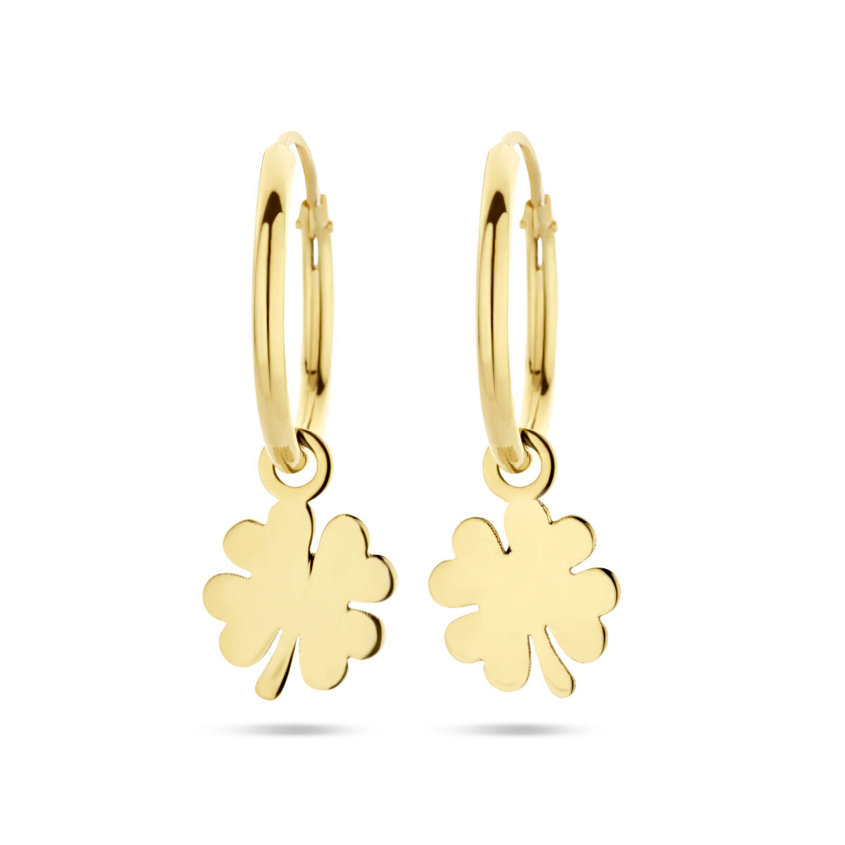 Boucles d'oreilles en or jaune 14K avec un pendentif en forme de trèfle.