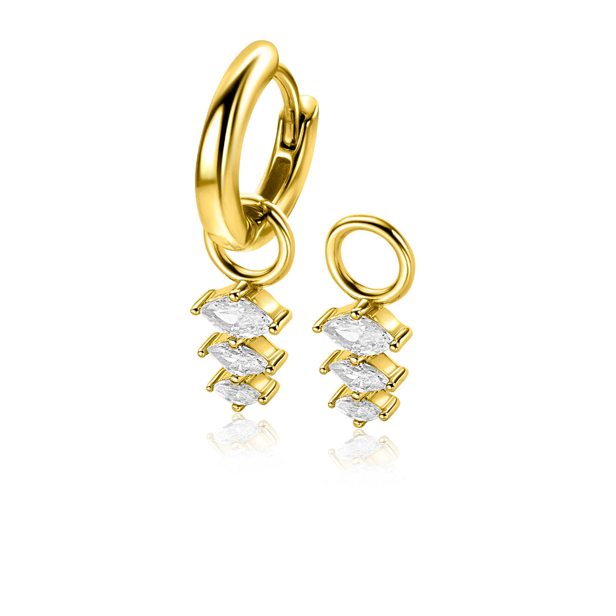 Boucles d'oreilles en argent avec des détails en or et des pierres scintillantes.