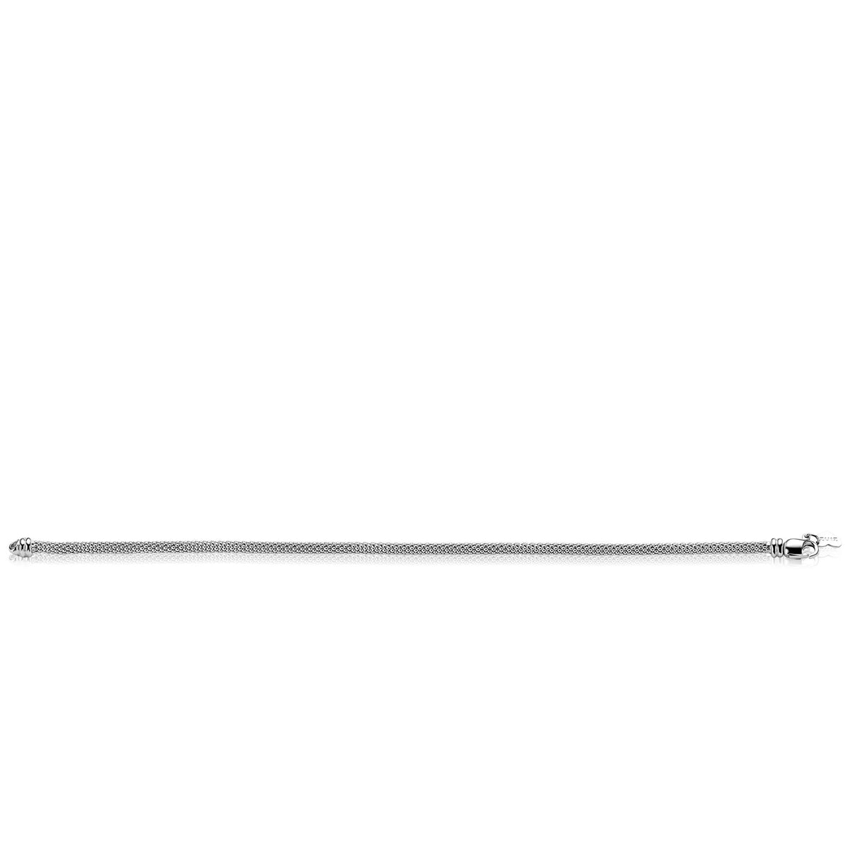 Bracelet en argent avec un design fin et élégant.