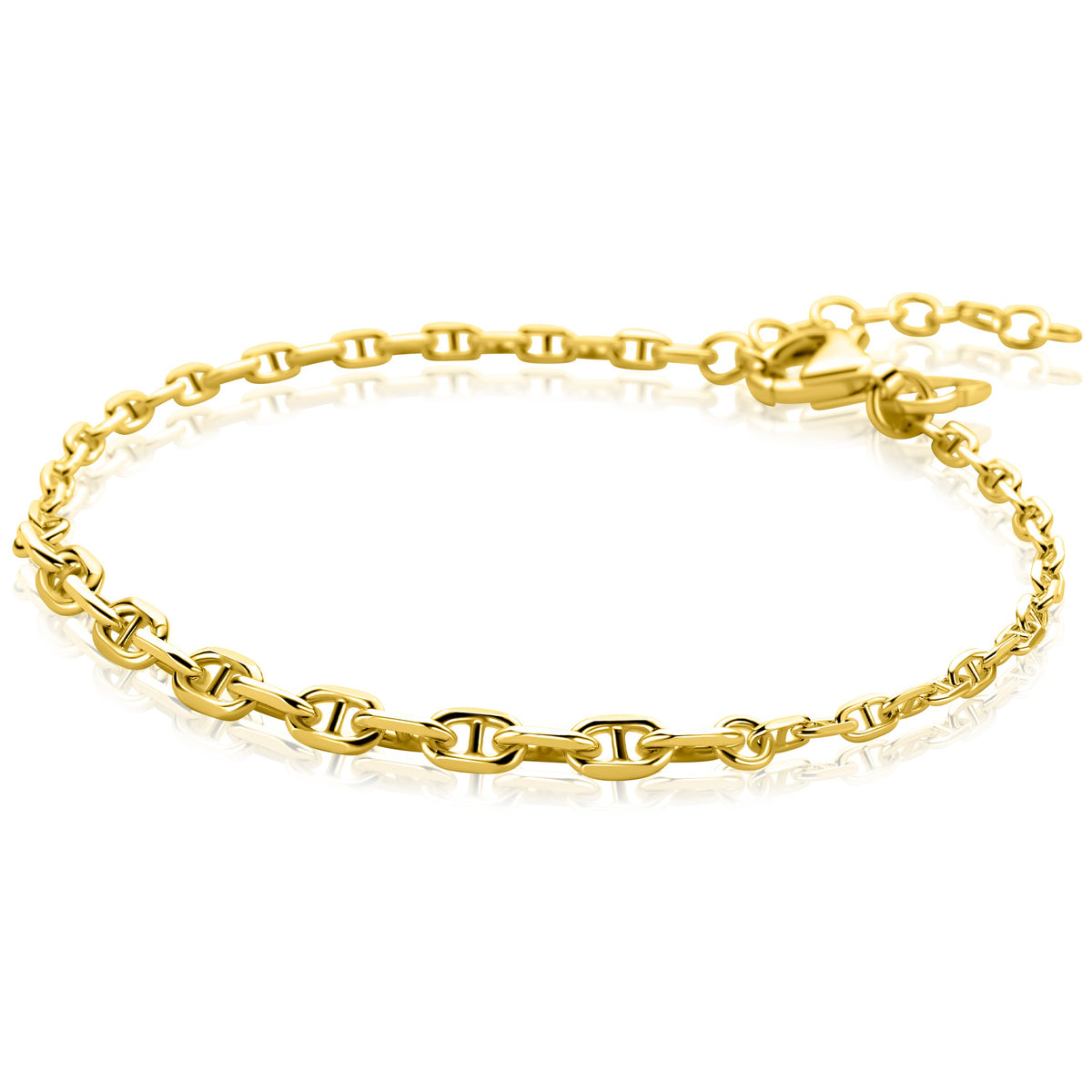 Bracelet en argent doré avec maillons ovales et fermoir.