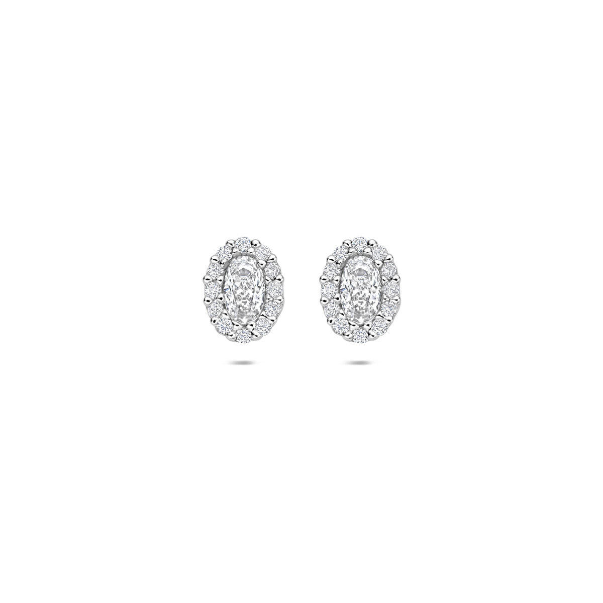 Boucles d'oreilles en argent rhodié avec des zirconias ovales.