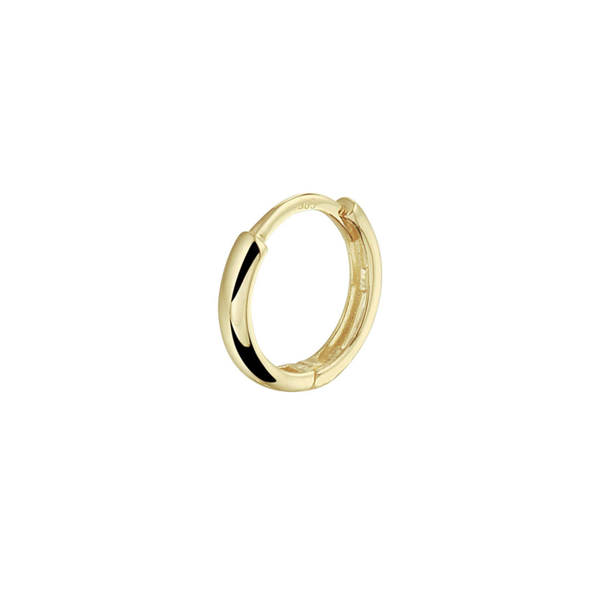 Boucle d'oreille en or jaune 14K avec une finition lisse et brillante.