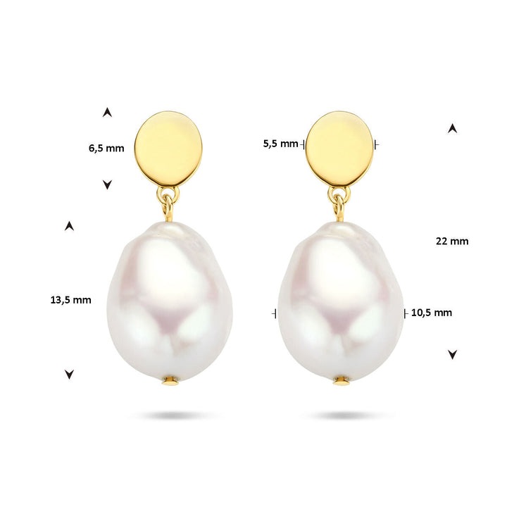 Oorhangers barok geelgoud 14K van Van der Kooij Collectie met grote, onregelmatige zoetwaterparels. Stud: 6,5 mm; parel bovenkant: 5,5 mm; parel hoogte: 13,5 & 10,5 mm; totale lengte: 22 mm.