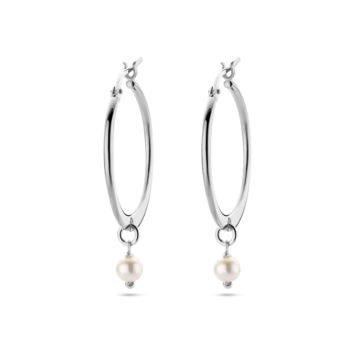 Boucles d'oreilles en argent rhodié avec une perle synthétique suspendue.