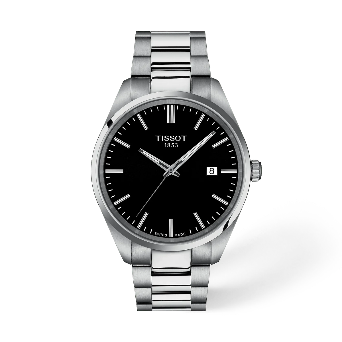 Montre Tissot PR 100 avec boîtier en acier inoxydable, cadran noir et bracelet en acier.