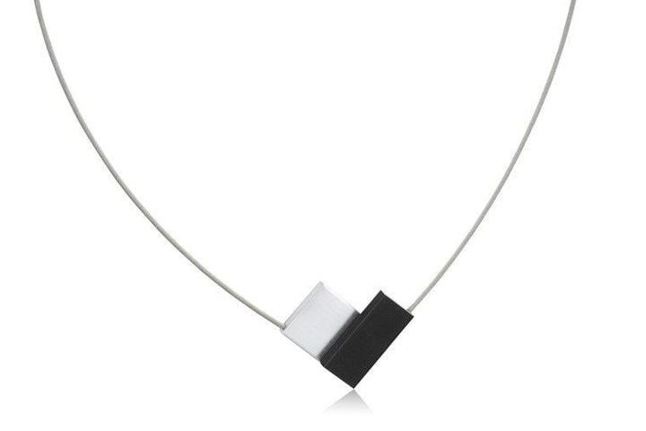 Collier V-vorm Zwart C150Z