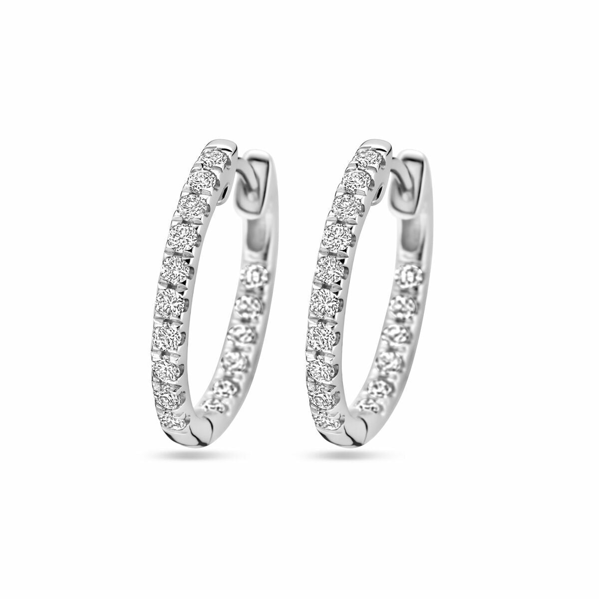 Boucles d'oreilles en or blanc 14K avec diamants lab grown de 0,46 ct (2x 0,23 ct).
