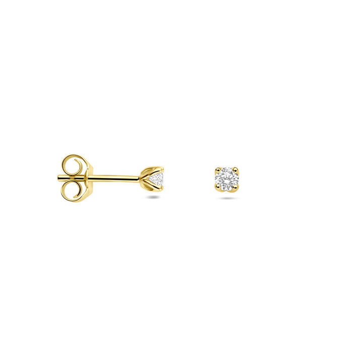 Een paar Van der Kooij Collectie oorknoppen lab grown diamant 0,20ct (2x 0,10ct) h si, 3,25 mm in 14K geelgoud; één oorbel is afgebeeld van opzij en de andere van voren op een witte achtergrond.