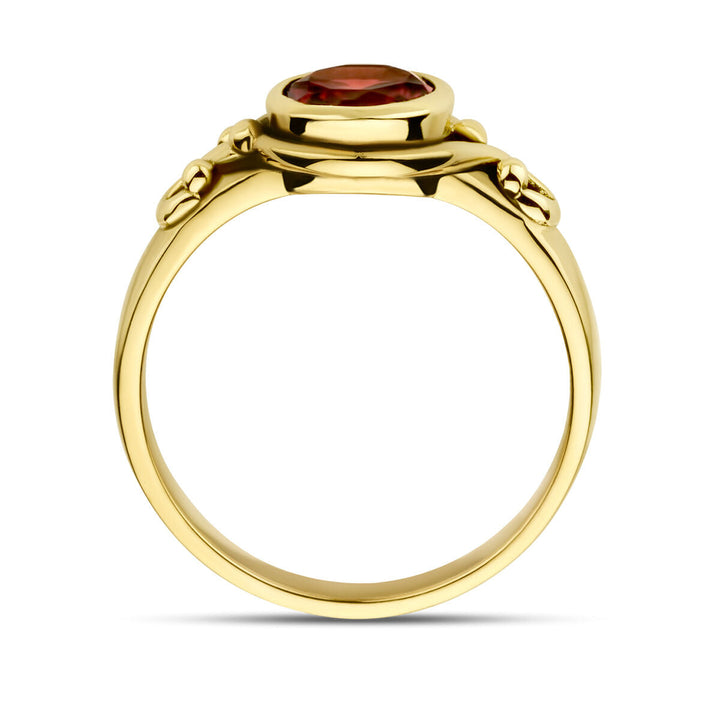 De vintage ring granaat oxi 14K geelgoud uit de Van der Kooij Collectie heeft een ronde roodbruine granaat en een verfijnd bandontwerp, zichtbaar vanaf de zijkant - een tijdloos dames sieraad.