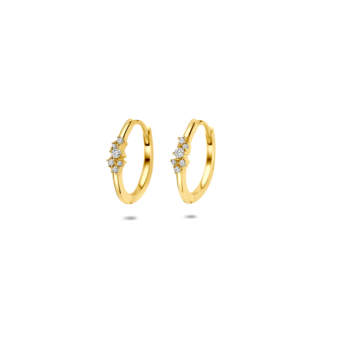 Boucles d'oreilles en or jaune 9K avec trois zirconias, d'un diamètre de 12,5 mm.