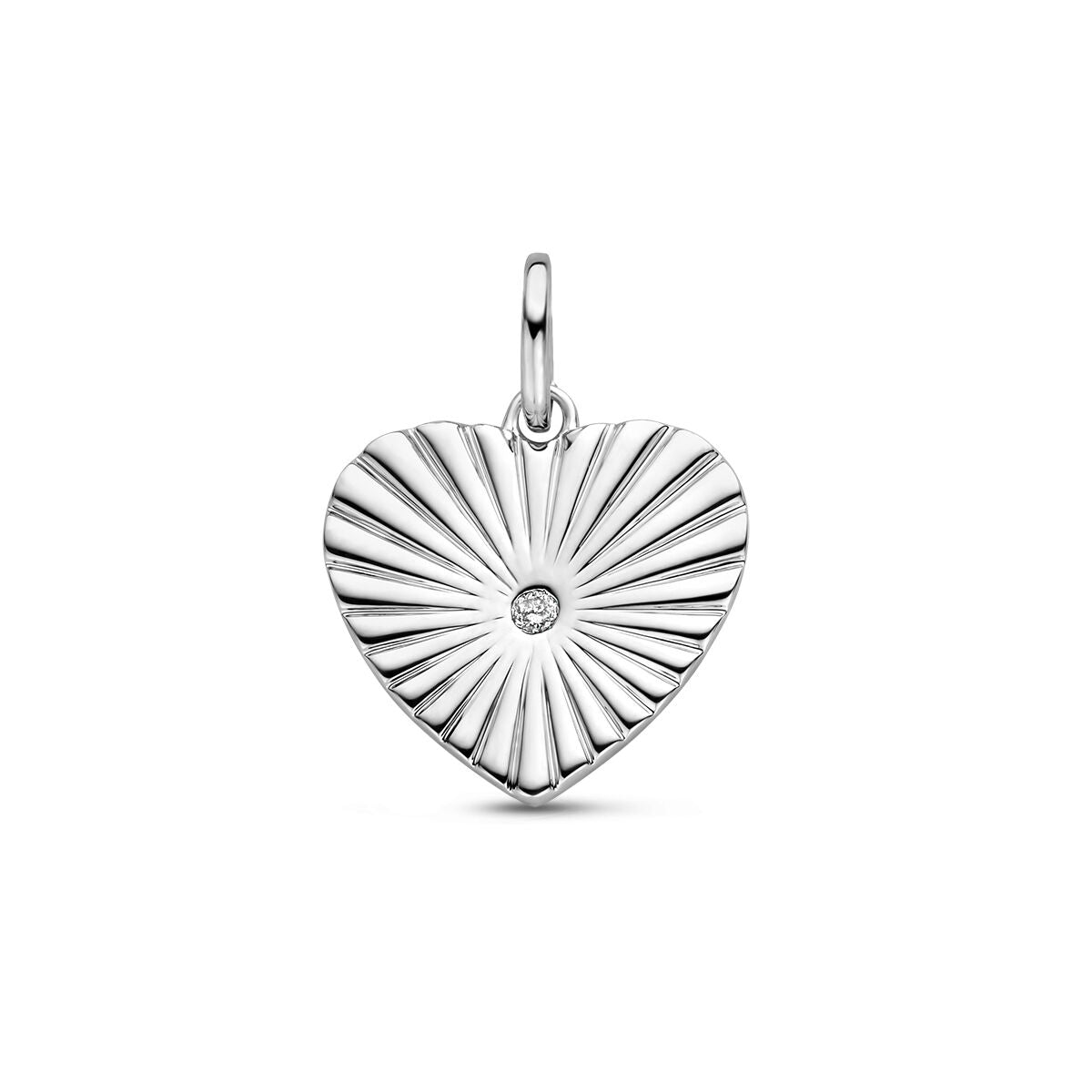 pendentif en forme de cœur en argent rhodié avec un diamant de 0,015 ct au centre.